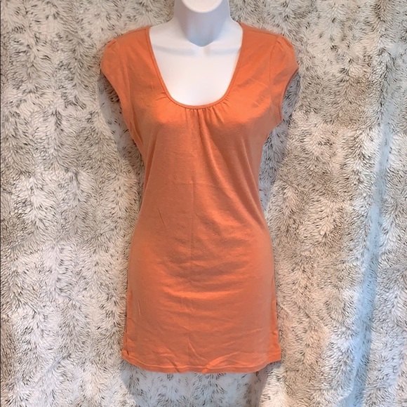 Sexy Basic Tee by Express - Picture 1 of 9